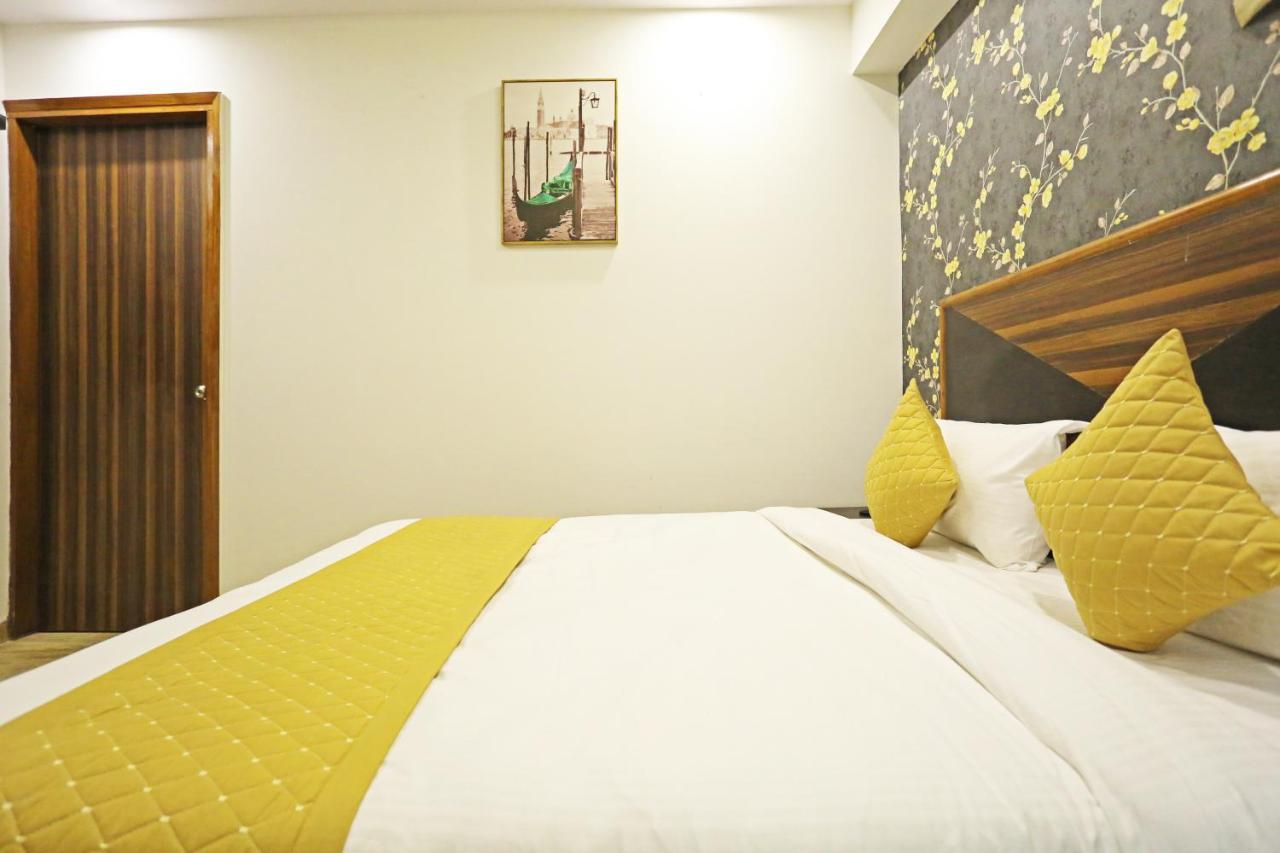 Hotel La Casa Delhi Airport Yeni Delhi Dış mekan fotoğraf